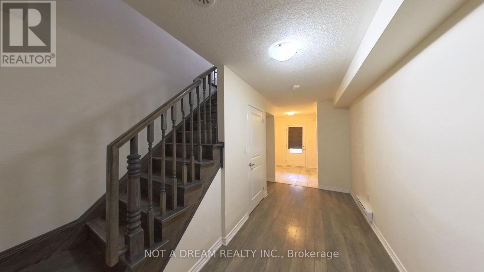 11 Bluegill Crescent, Whitby, Ontario L1P 0E4 - Photo 9 - E12549870