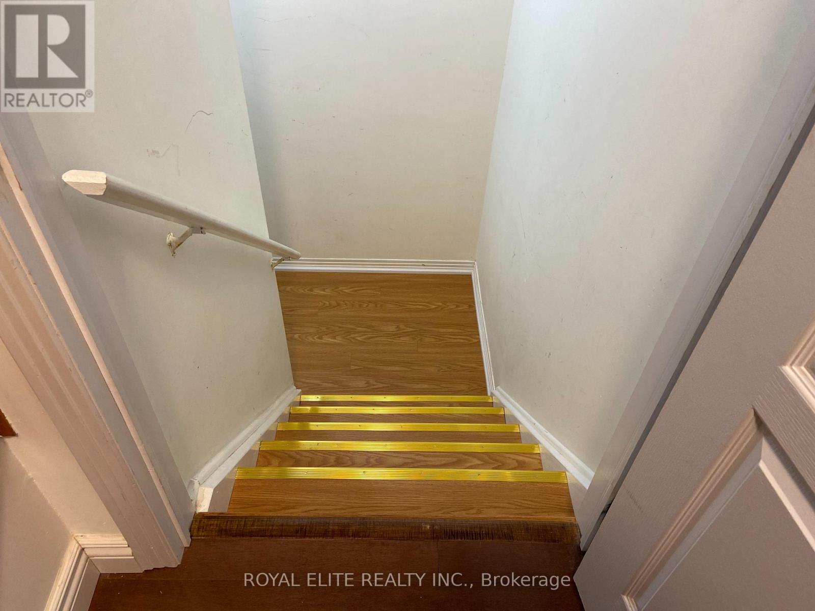 26 Starhill Crescent, Markham, Ontario L6C 2Z9 - Photo 14 - N12549860