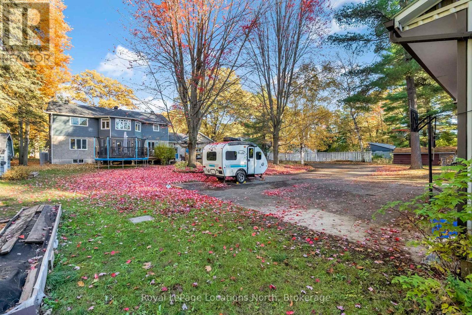 266 45th Street S, Wasaga Beach, Ontario L9Z 1R3 - Photo 9 - S12485492