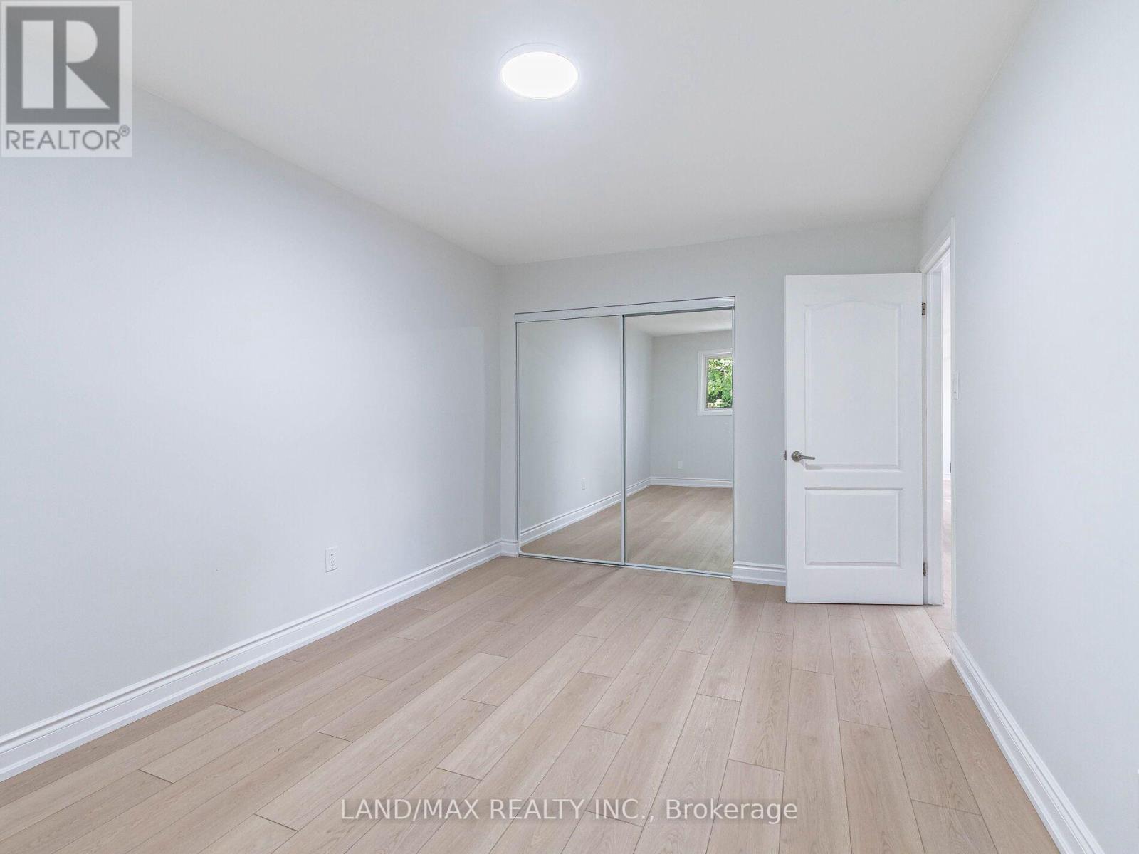 Upper - 7738 Kittridge Drive, Mississauga, Ontario L4T 3J6 - Photo 16 - W12549856