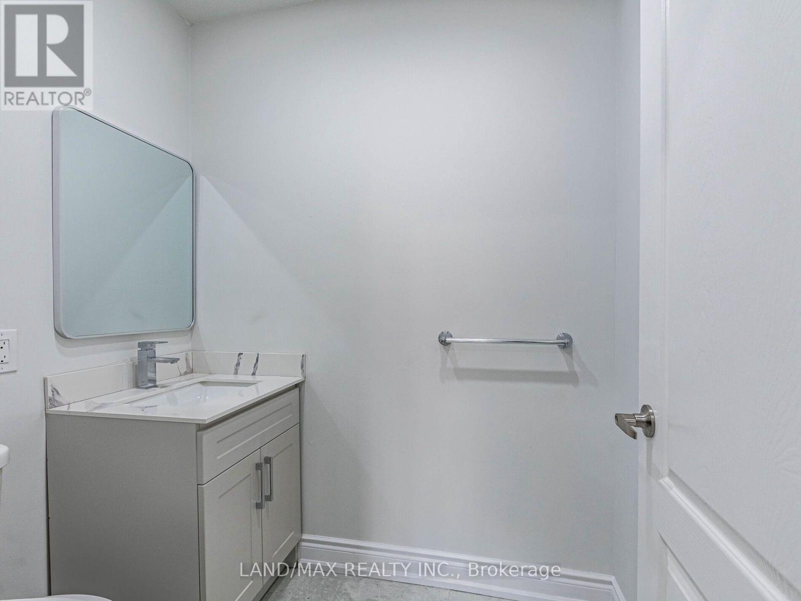 Upper - 7738 Kittridge Drive, Mississauga, Ontario L4T 3J6 - Photo 18 - W12549856