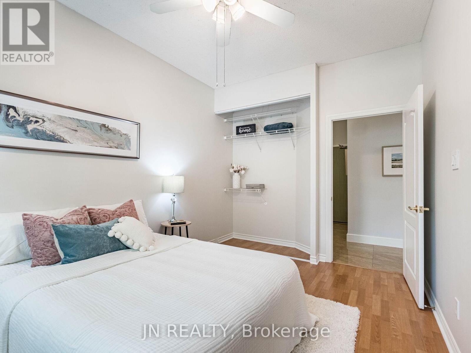 109 - 10 Dayspring Circle, Brampton, Ontario L6P 1B9 - Photo 31 - W12549858