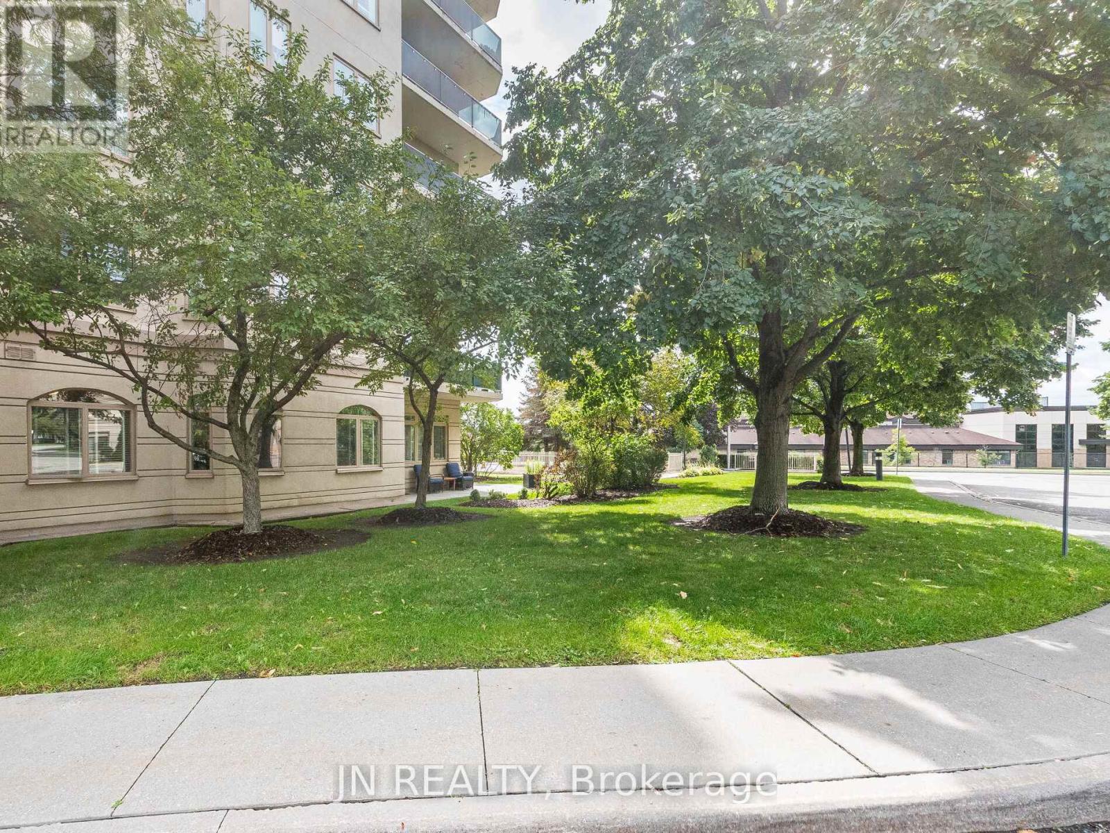 109 - 10 Dayspring Circle, Brampton, Ontario L6P 1B9 - Photo 36 - W12549858