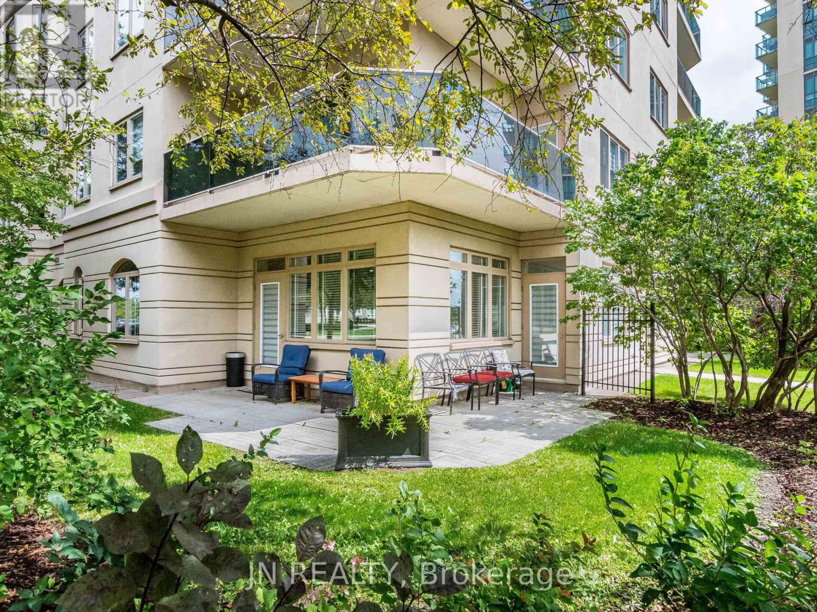 109 - 10 Dayspring Circle, Brampton, Ontario L6P 1B9 - Photo 39 - W12549858