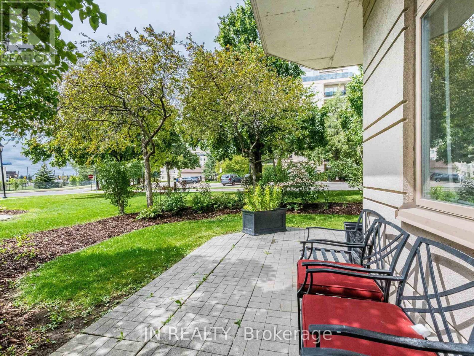 109 - 10 Dayspring Circle, Brampton, Ontario L6P 1B9 - Photo 41 - W12549858