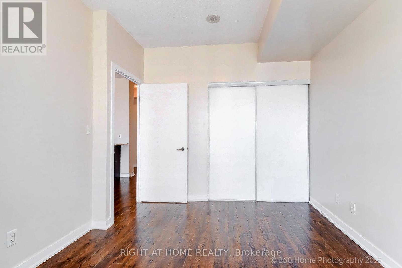 3501 - 4065 Brickstone Mews, Mississauga, Ontario L5B 0G3 - Photo 10 - W12549868