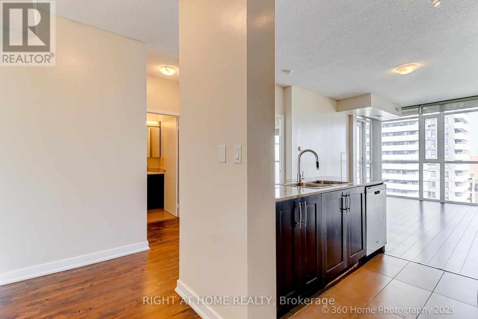 3501 - 4065 Brickstone Mews, Mississauga, Ontario L5B 0G3 - Photo 6 - W12549868
