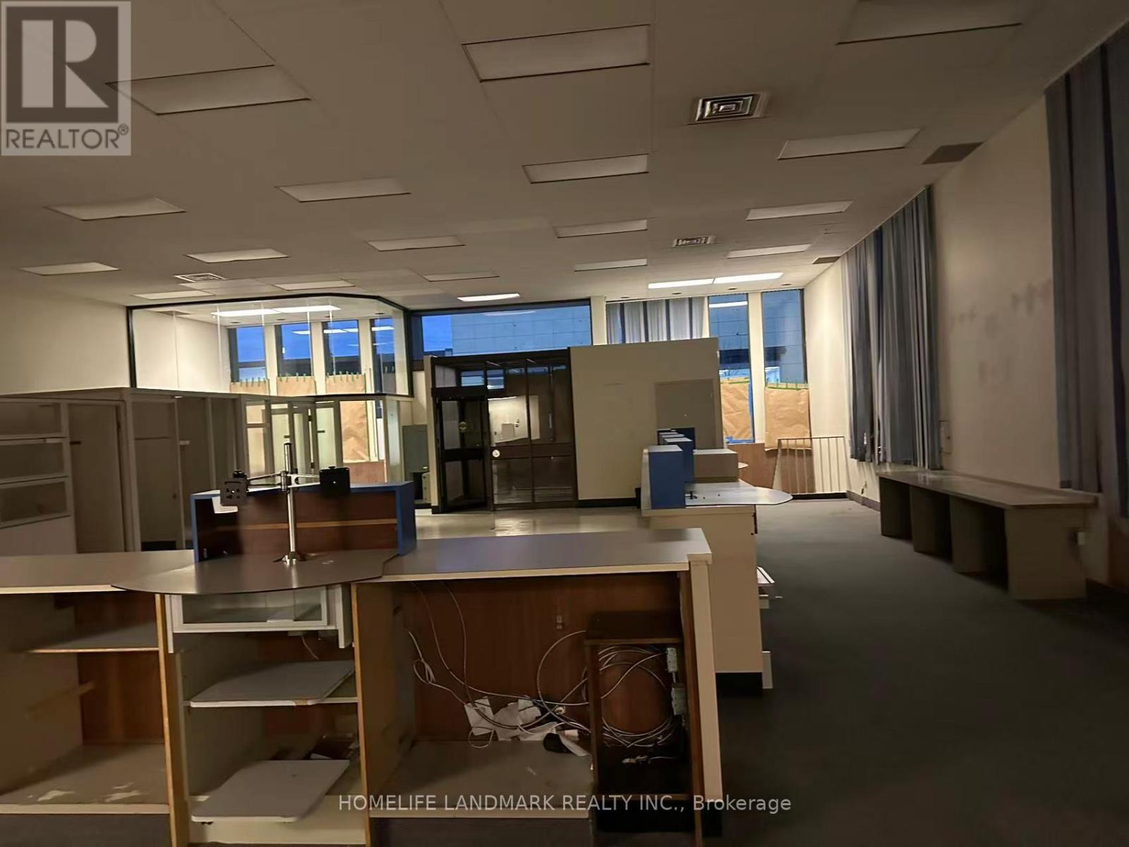 61 Jarvis Street, Fort Erie, Ontario L2A 2S3 - Photo 11 - X12549866