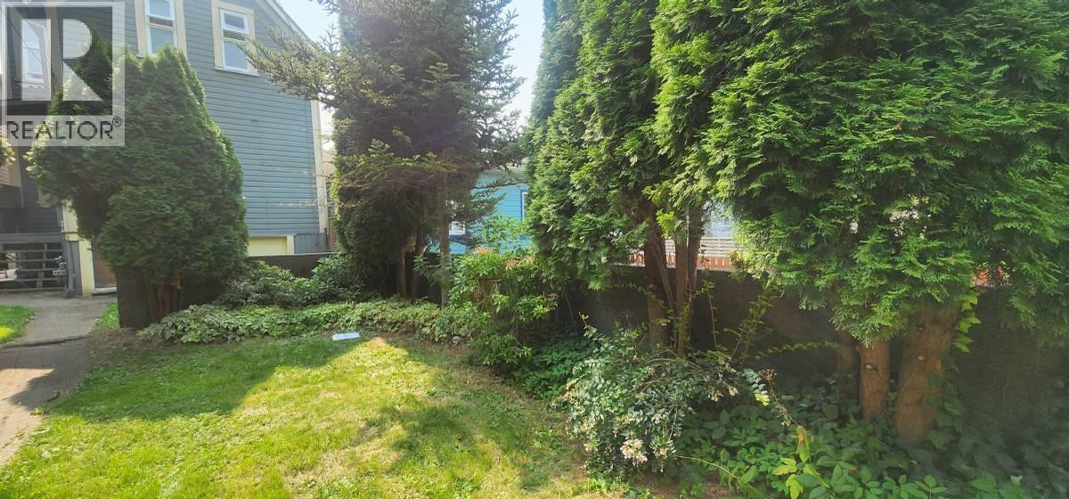 627 Union Street, Vancouver, British Columbia  V6A 2C1 - Photo 3 - R3067755