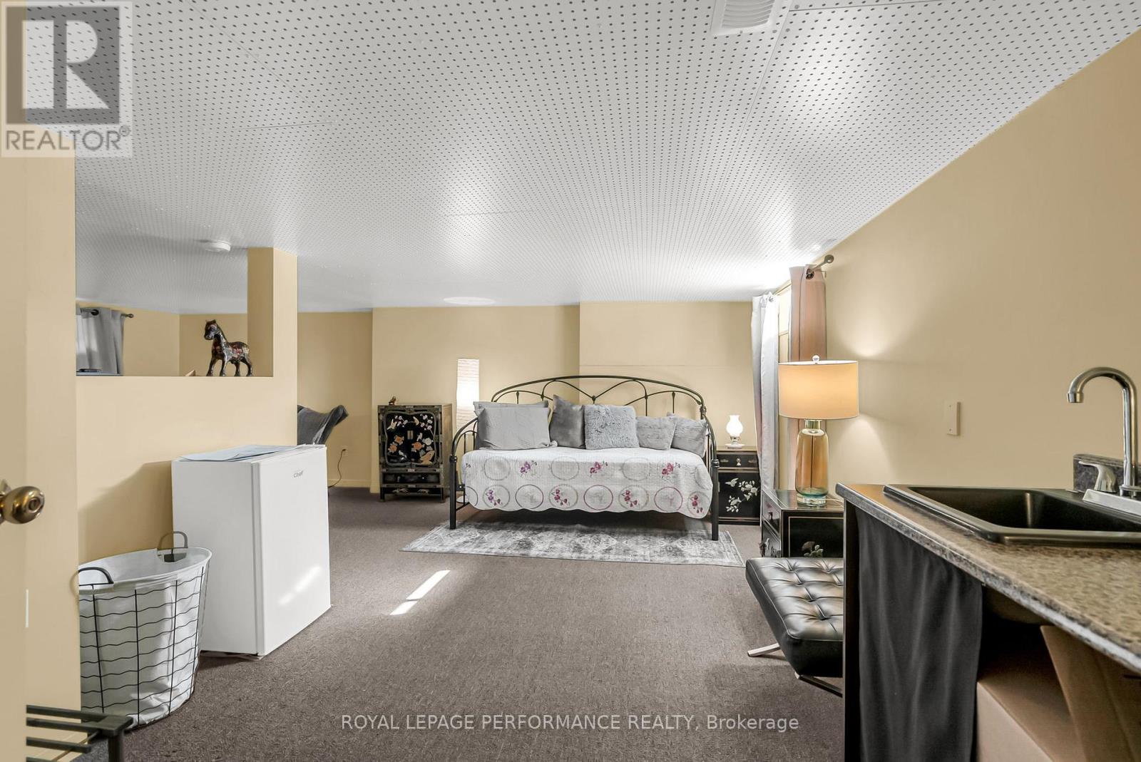 543 Fifth Street E, Cornwall, Ontario K6H 2M6 - Photo 22 - X12436153