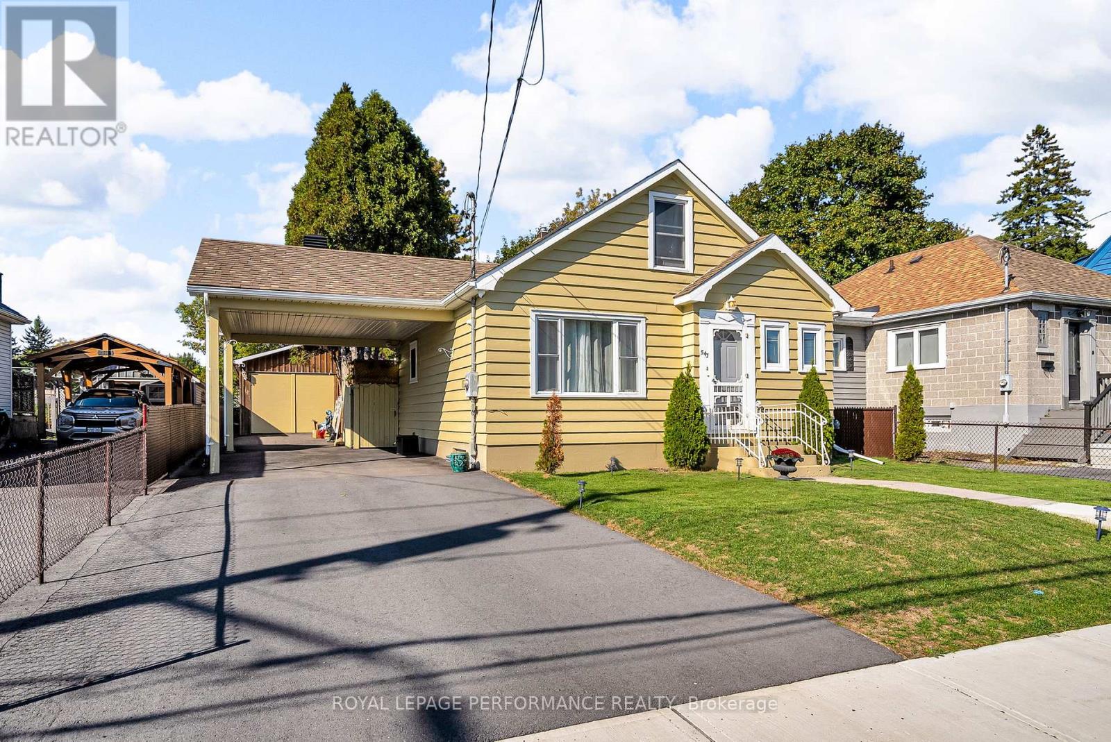 543 Fifth Street E, Cornwall, Ontario K6H 2M6 - Photo 3 - X12436153