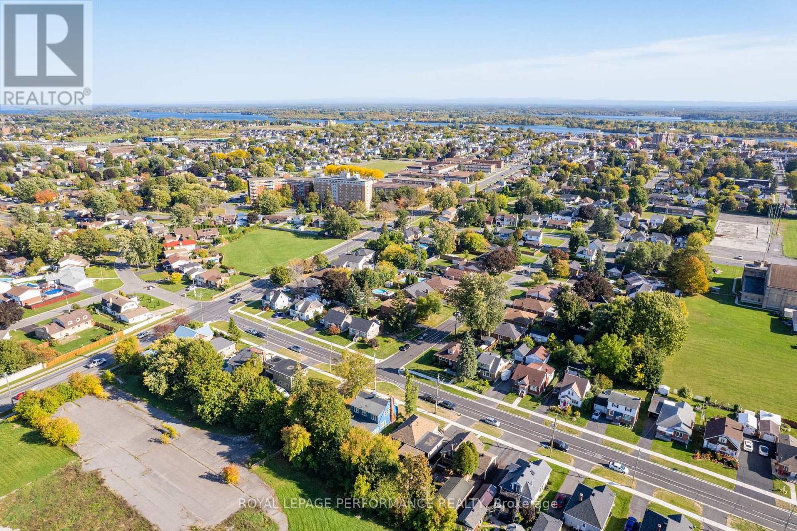 543 Fifth Street E, Cornwall, Ontario K6H 2M6 - Photo 39 - X12436153