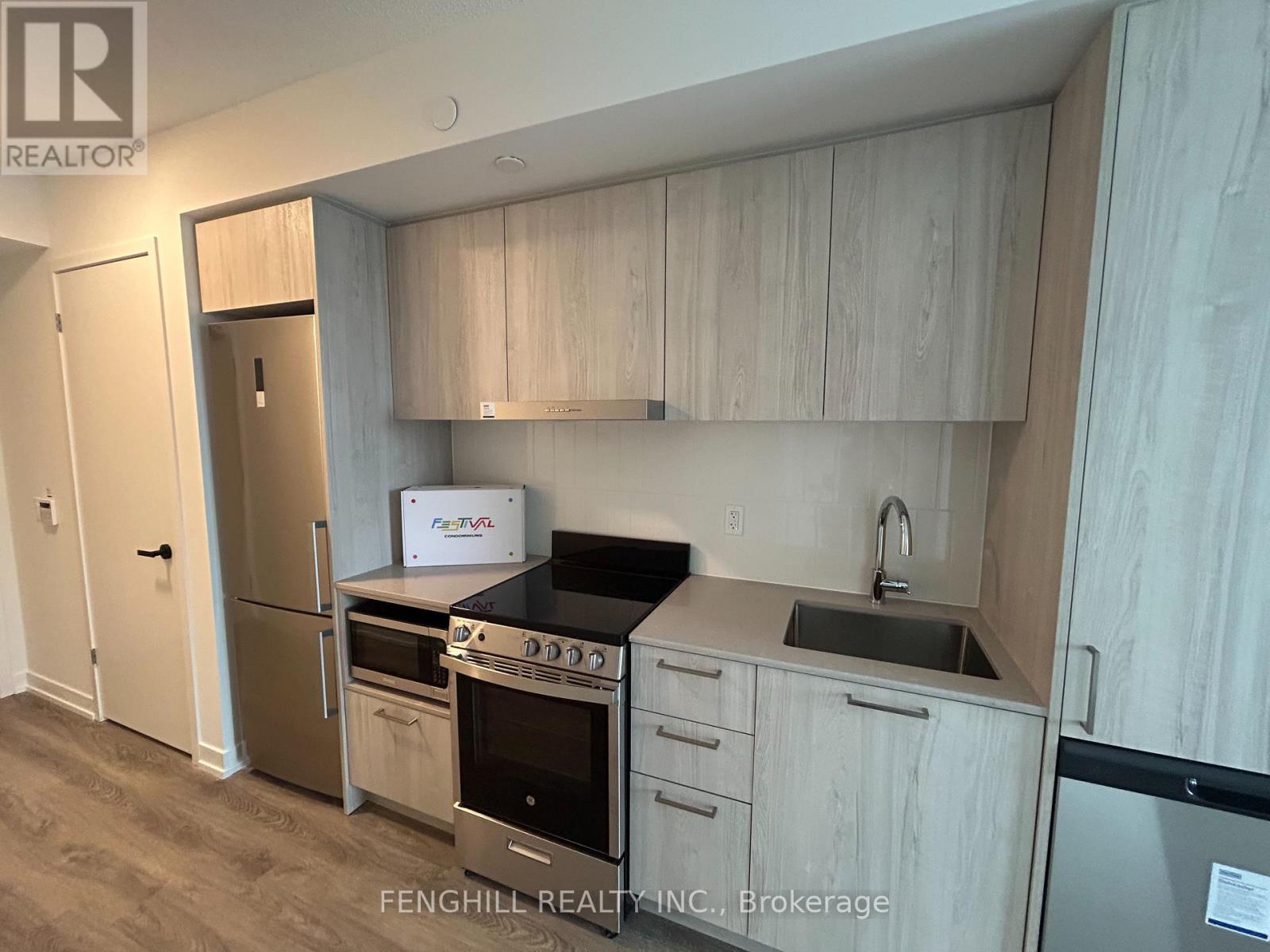 2302 - 195 Commerce Street, Vaughan, Ontario  L4K 0P9 - Photo 5 - N12549880