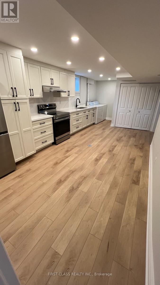 BASEMENT - 989 MCBRIDE AVENUE, Mississauga, Ontario