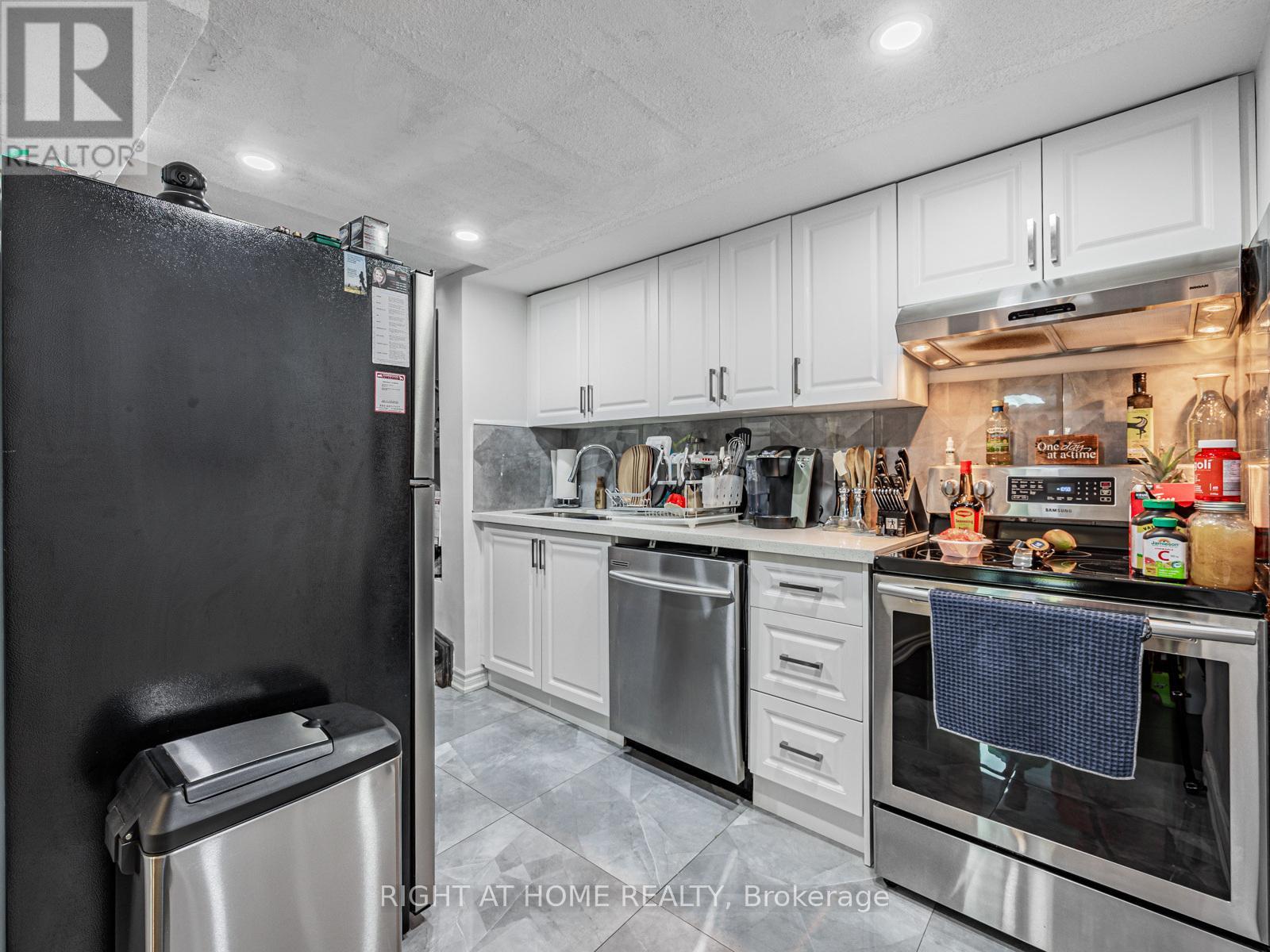 22 Jallan Drive, Ajax, Ontario L1S 6J2 - Photo 20 - E12515922