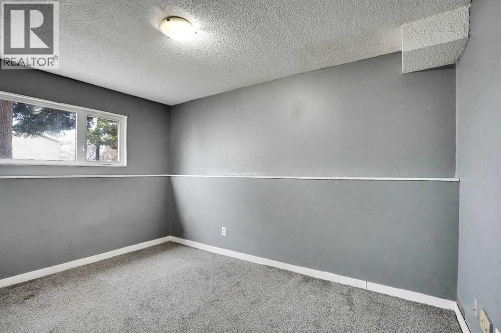 52 Pennsburg Way Se, Calgary, Alberta  T2A 2J5 - Photo 17 - A2270282