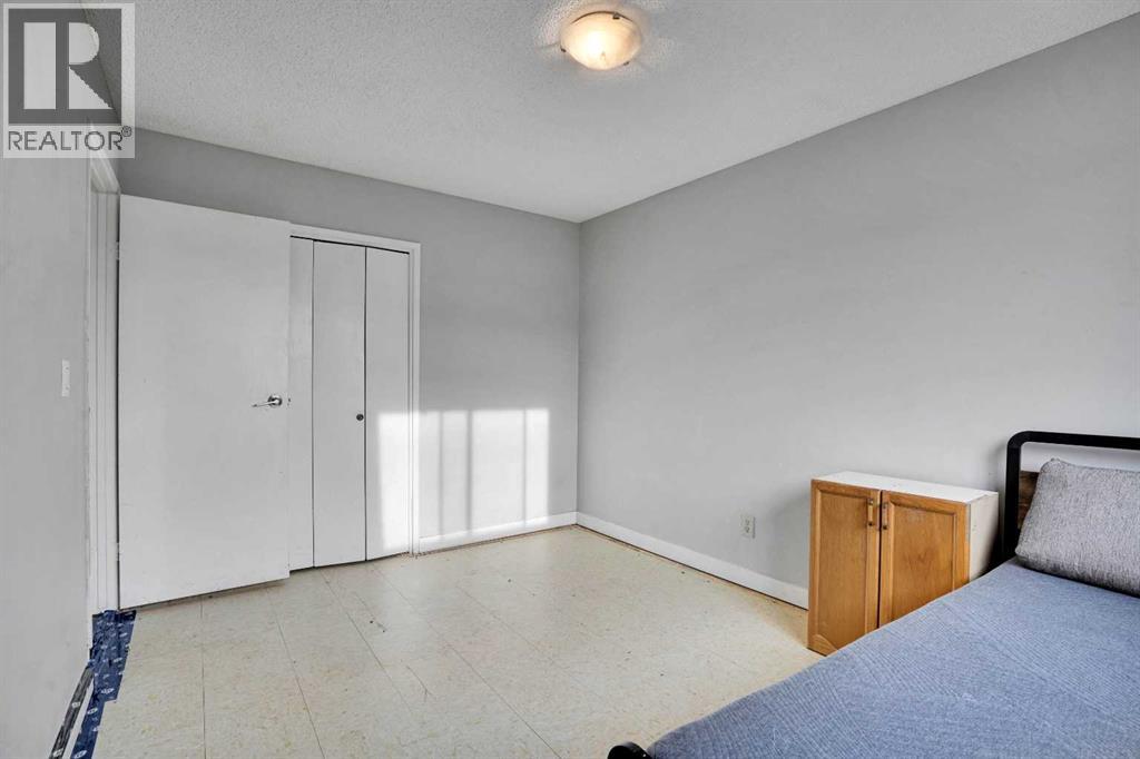 52 Pennsburg Way Se, Calgary, Alberta  T2A 2J5 - Photo 11 - A2270282