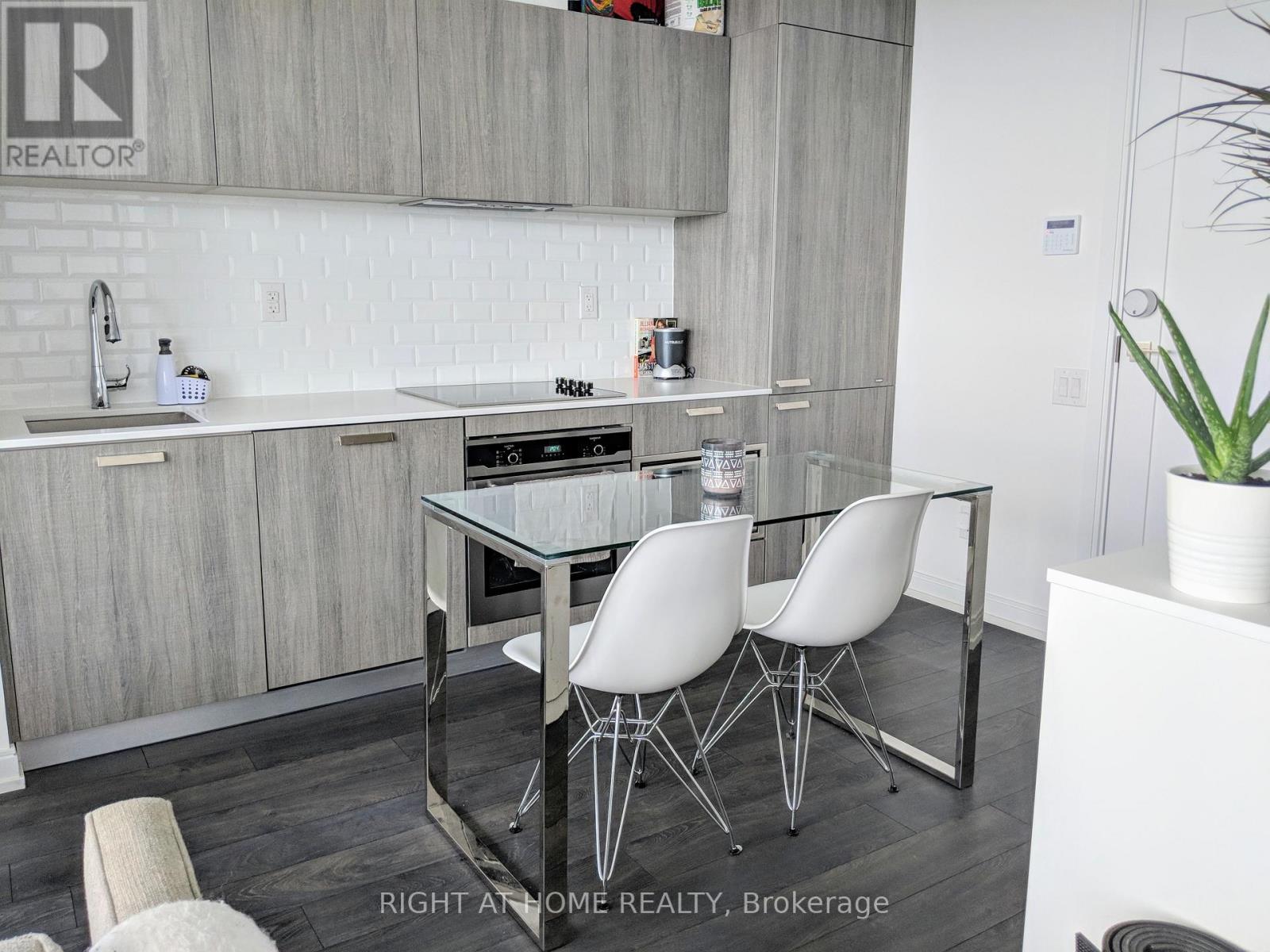 4310 - 50 Charles Street E, Toronto, Ontario M4Y 0C3 - Photo 2 - C12549902