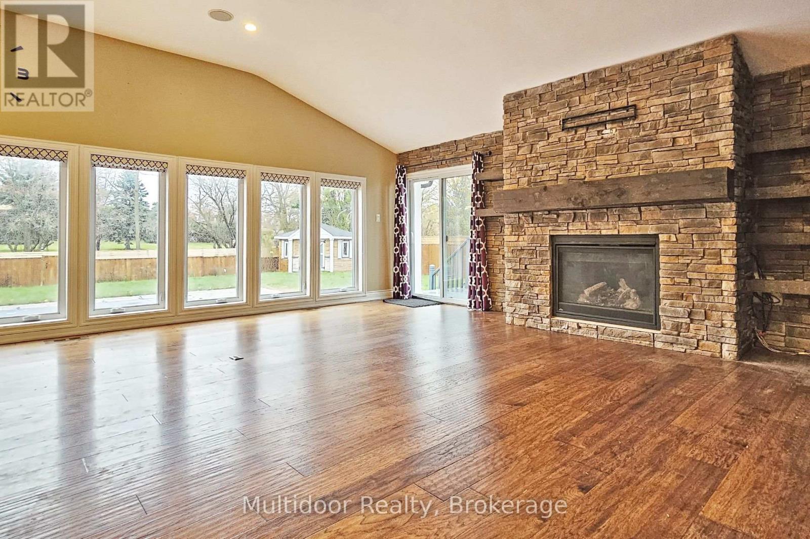 871 Swiss Heights, Oshawa, Ontario L1K 2B1 - Photo 3 - E12549890