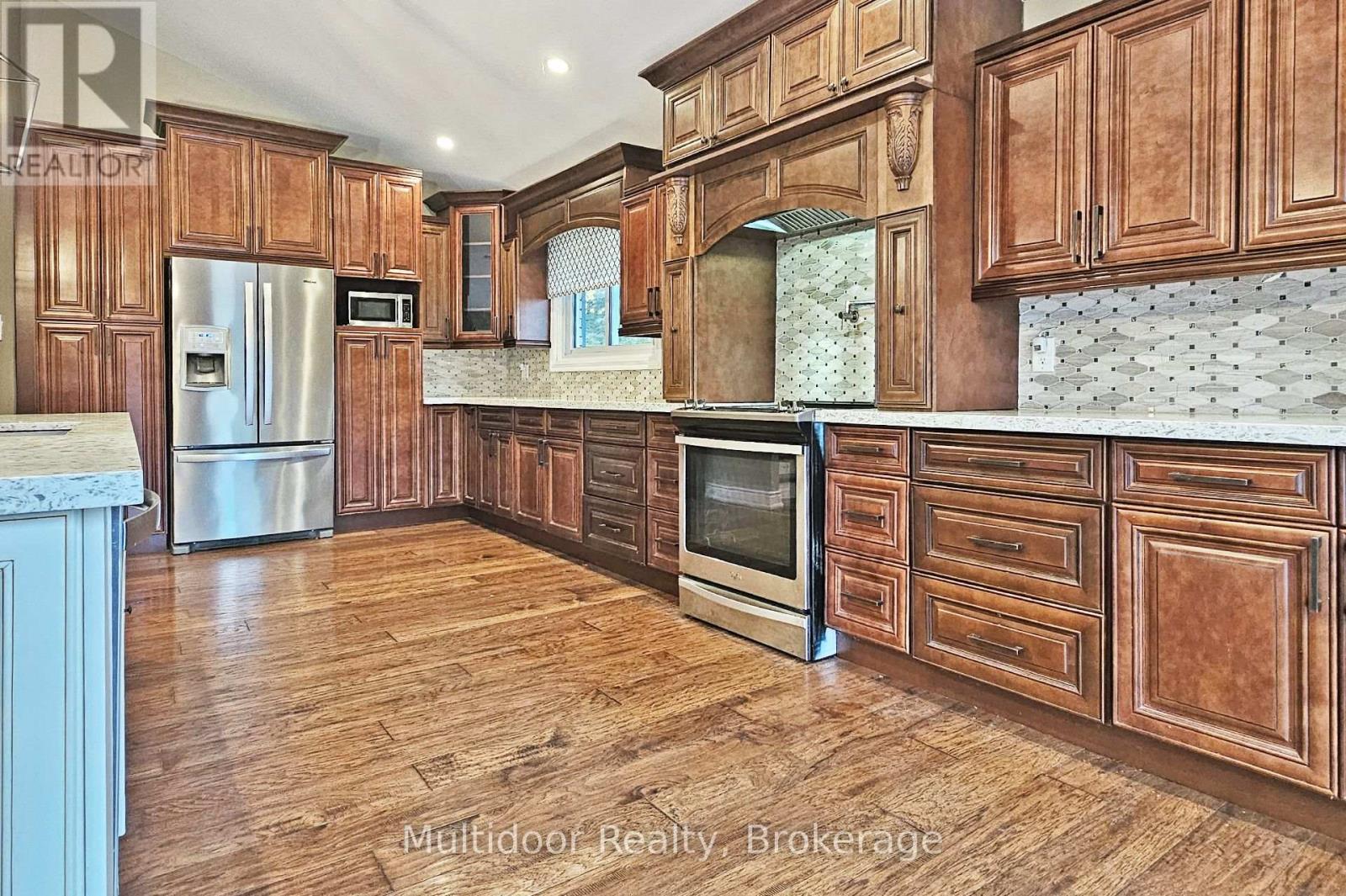 871 Swiss Heights, Oshawa, Ontario L1K 2B1 - Photo 5 - E12549890