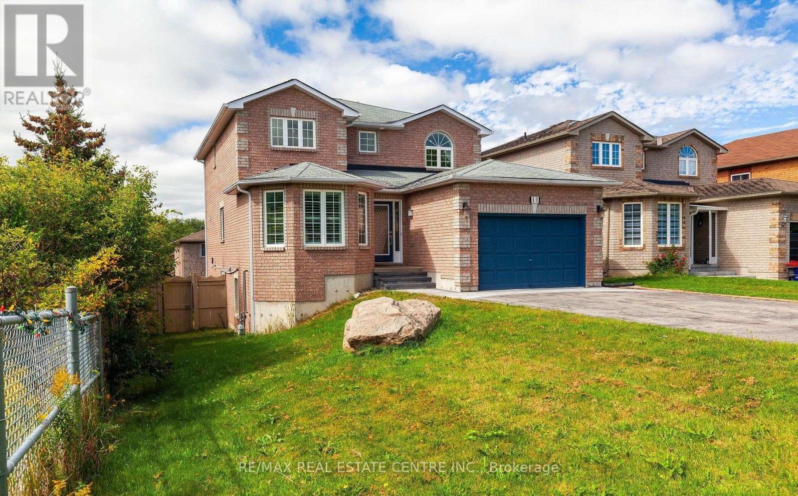 11 Priscilla's Place, Barrie, Ontario L4N 5X4 - Photo 2 - S12549888