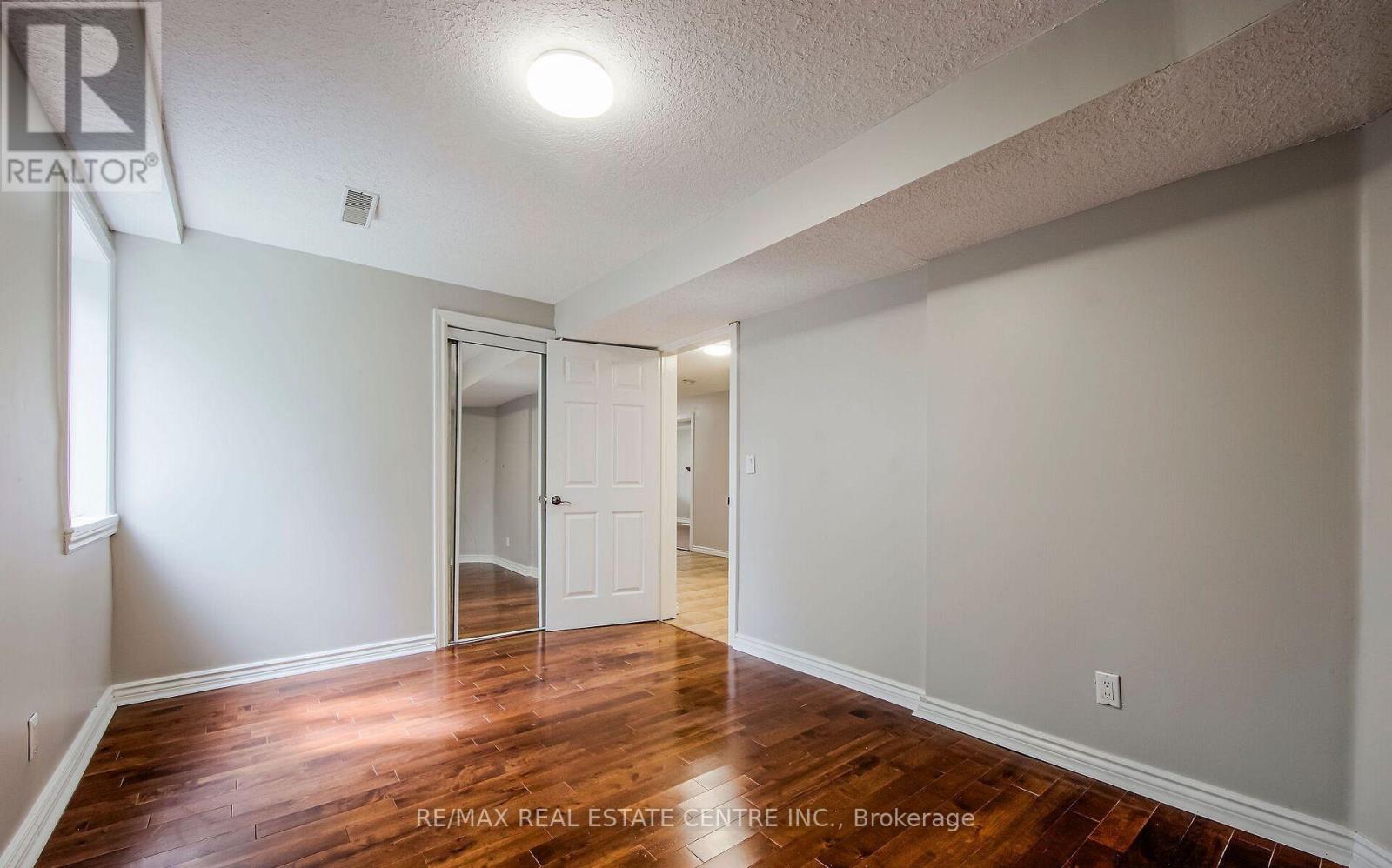 11 Priscilla's Place, Barrie, Ontario L4N 5X4 - Photo 32 - S12549888