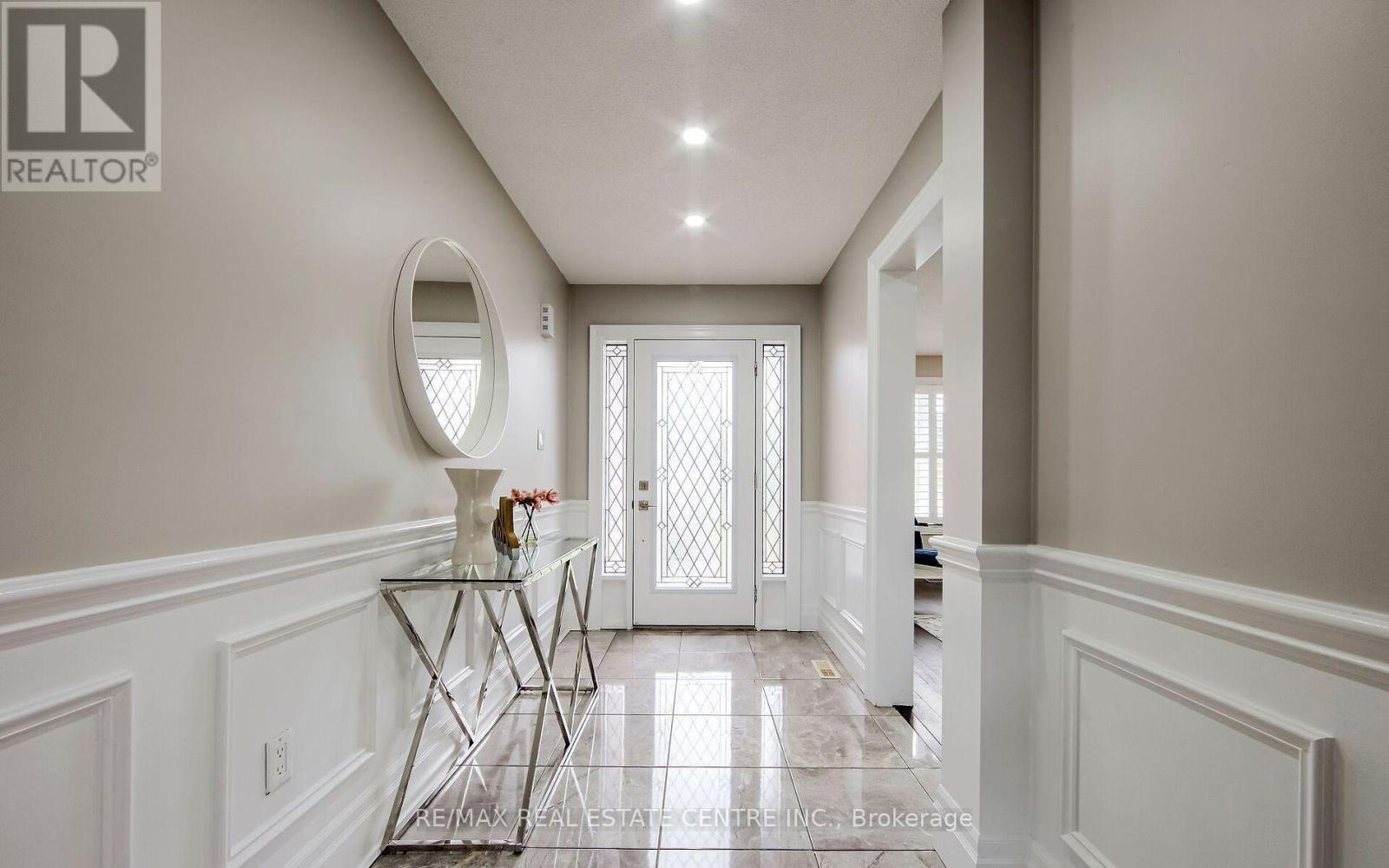 11 Priscilla's Place, Barrie, Ontario L4N 5X4 - Photo 4 - S12549888