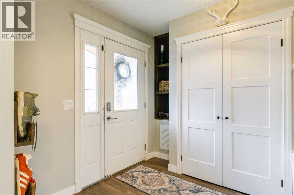 179 Crystal Shores Grove W, Okotoks, Alberta  T1S 1Y2 - Photo 4 - A2269991