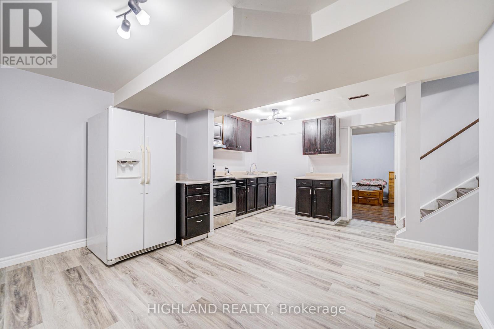 4781 Crystal Rose Drive, Mississauga, Ontario L5V 1G9 - Photo 28 - W12516918