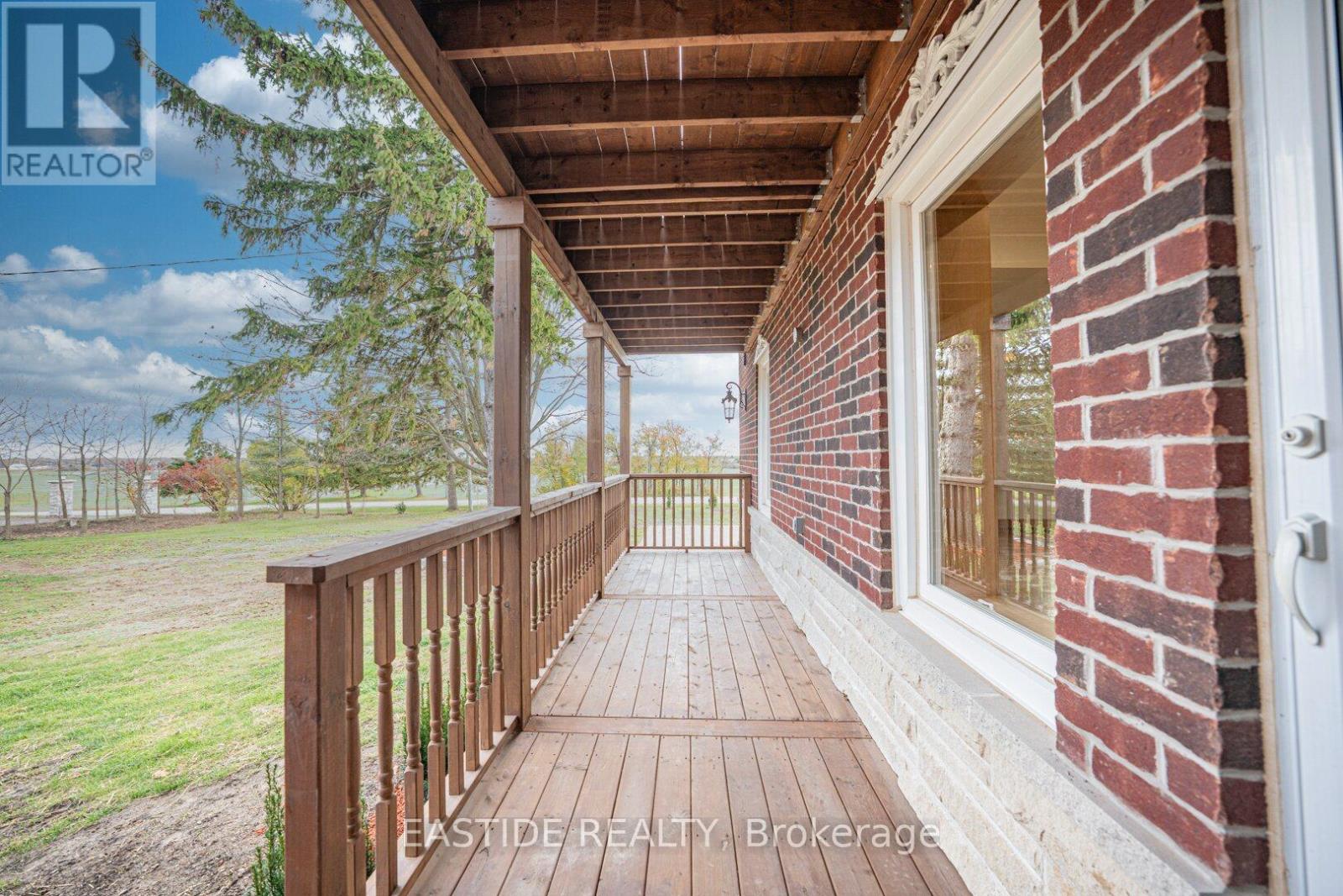 5255 Philp Road, Lincoln, Ontario L3J 2E8 - Photo 12 - X12549882