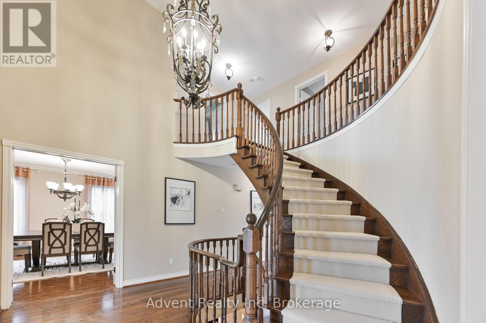 28 Delhi Crescent, Markham, Ontario L3R 4J6 - Photo 14 - N12549912