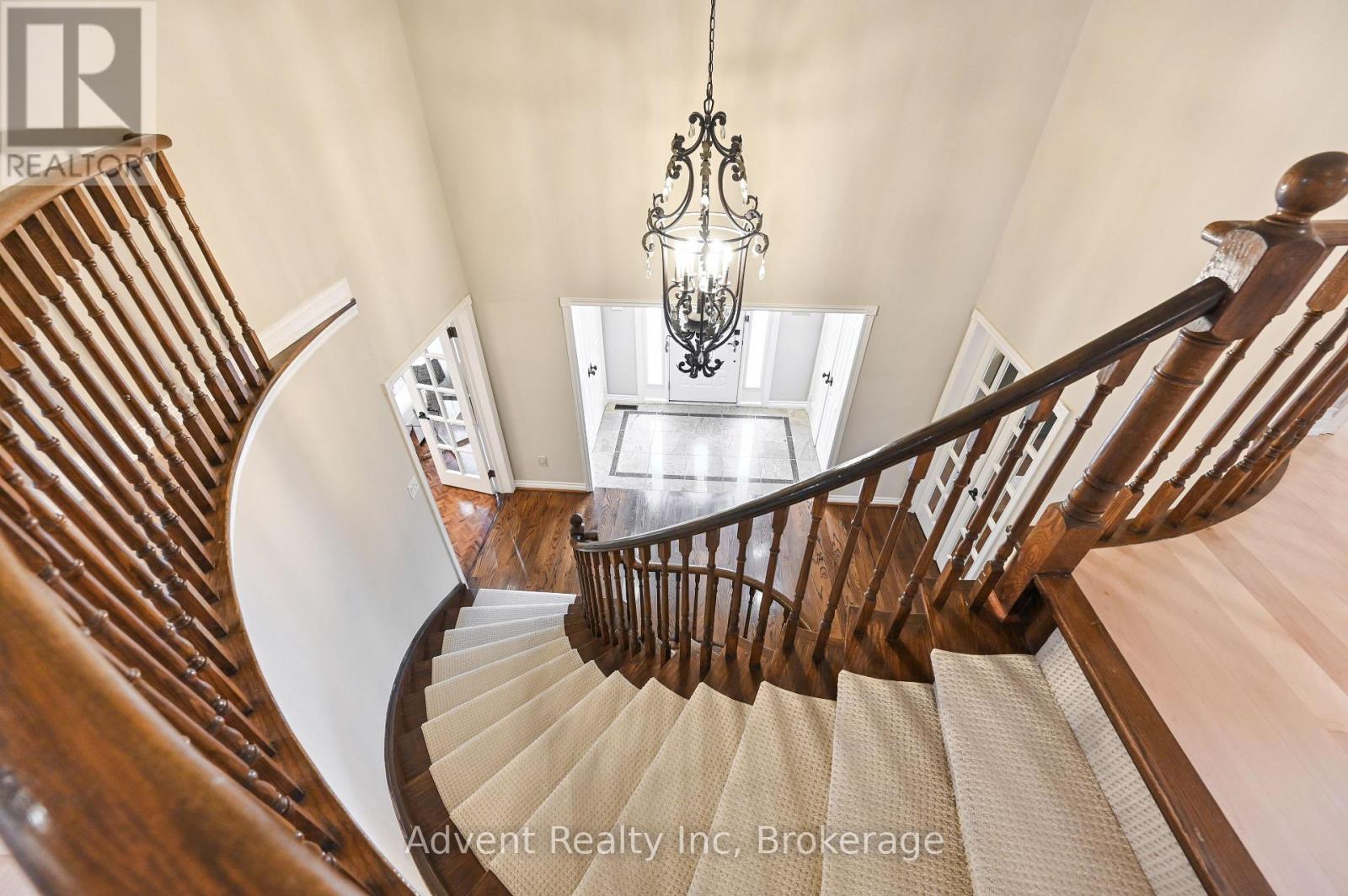 28 Delhi Crescent, Markham, Ontario L3R 4J6 - Photo 15 - N12549912