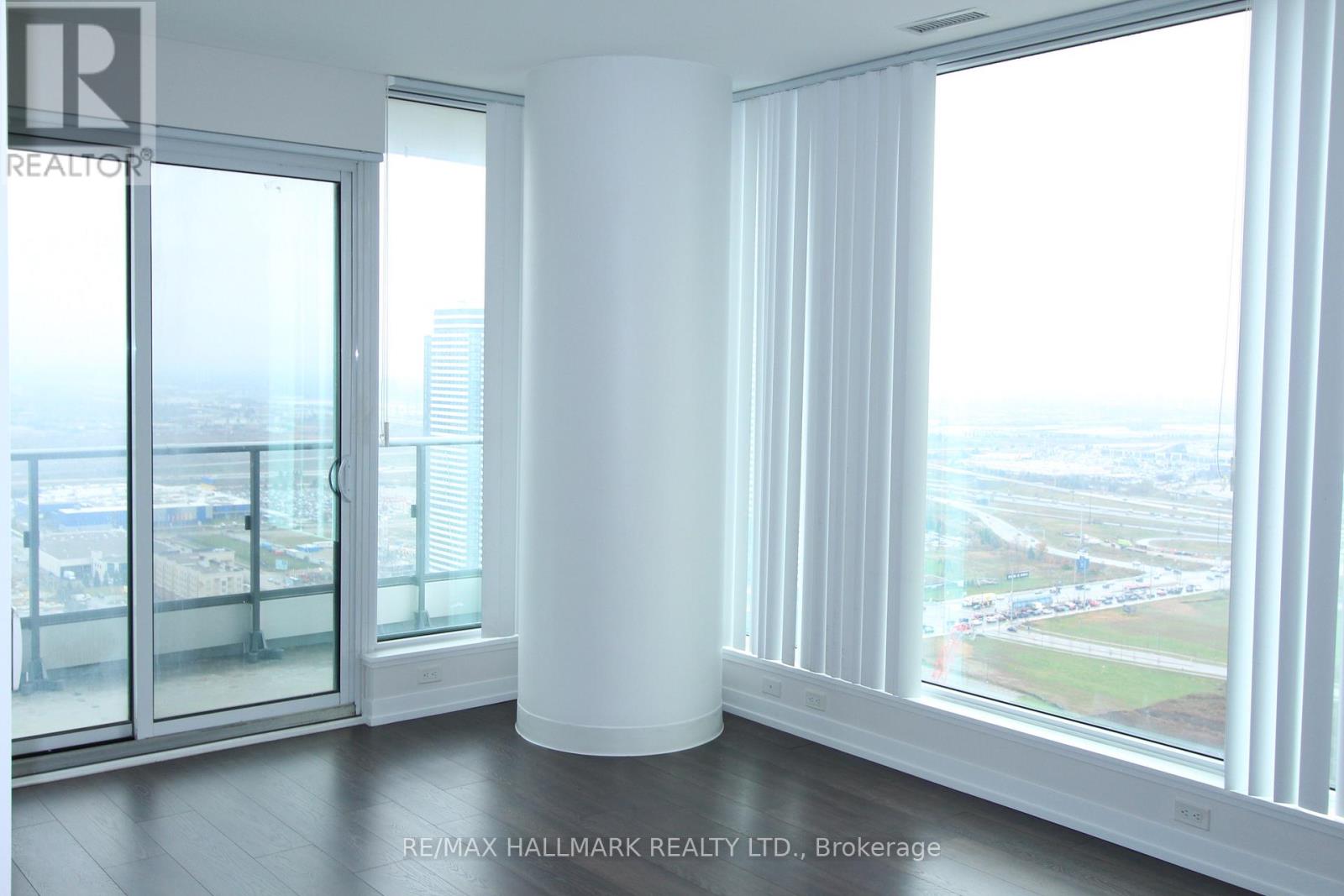 4009 - 5 Buttermill Avenue, Vaughan, Ontario L4K 0J5 - Photo 5 - N12549914