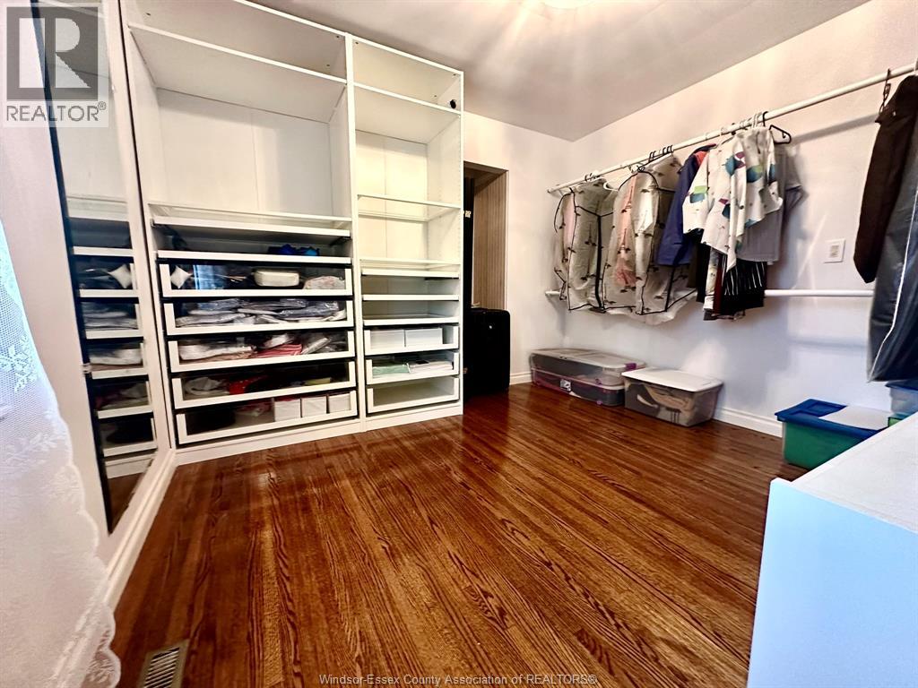 3748 Ouellette Avenue, Windsor, Ontario N9E 3M7 - Photo 23 - 25028898