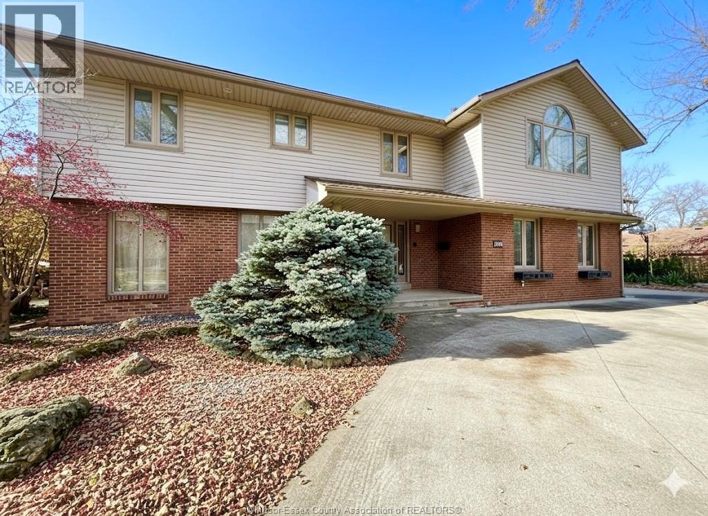 3748 Ouellette Avenue, Windsor, Ontario N9E 3M7 - Photo 3 - 25028898