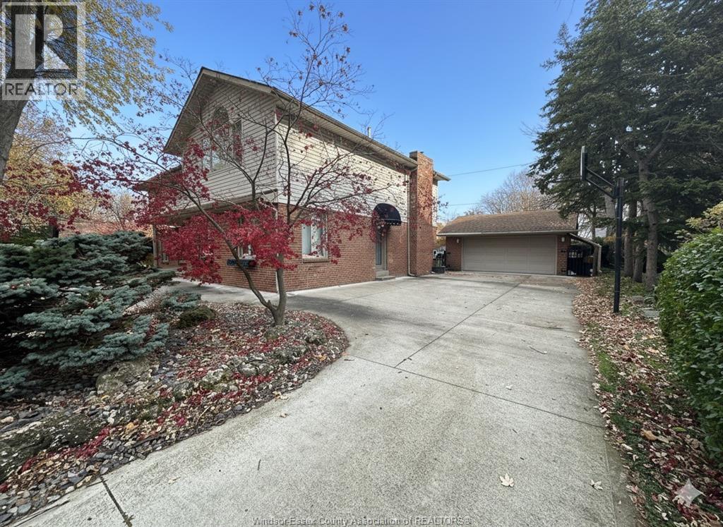 3748 Ouellette Avenue, Windsor, Ontario N9E 3M7 - Photo 4 - 25028898