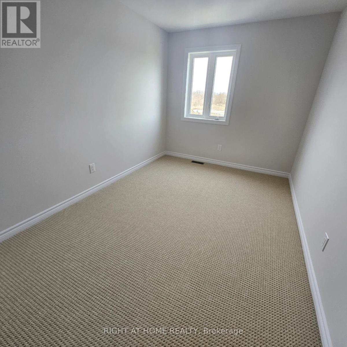 76 Richelieu Street, Russell, Ontario K0A 1W0 - Photo 9 - X12549924