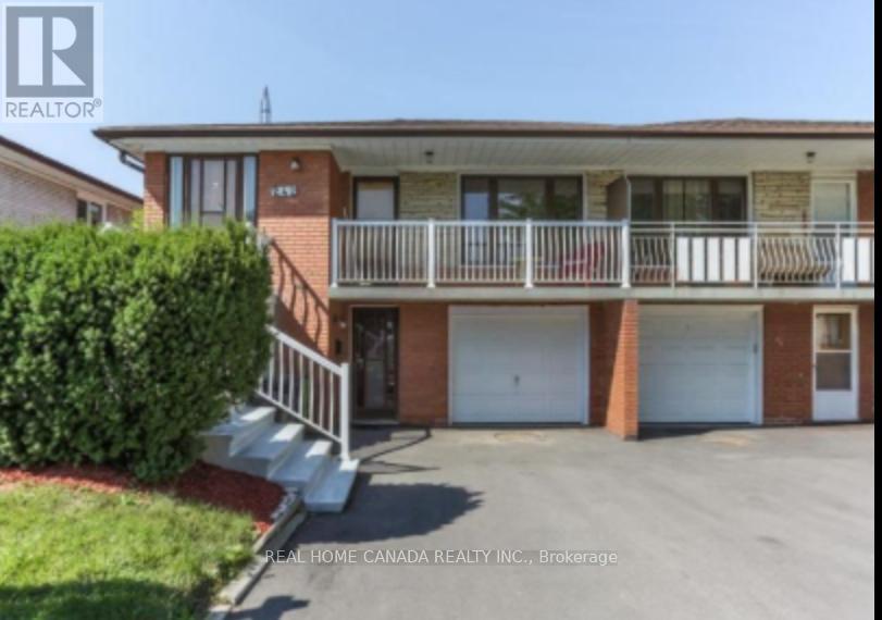 242 FAIRGLEN AVENUE, Toronto, Ontario