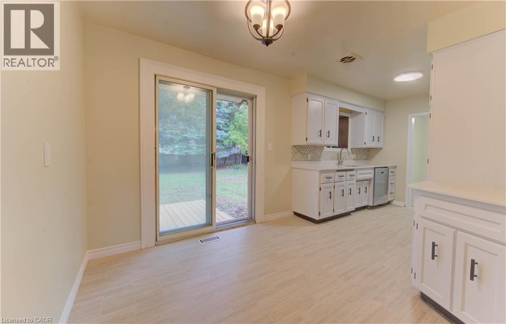 88 Ellis Crescent S, Waterloo, Ontario N2J 2B8 - Photo 14 - 40781001