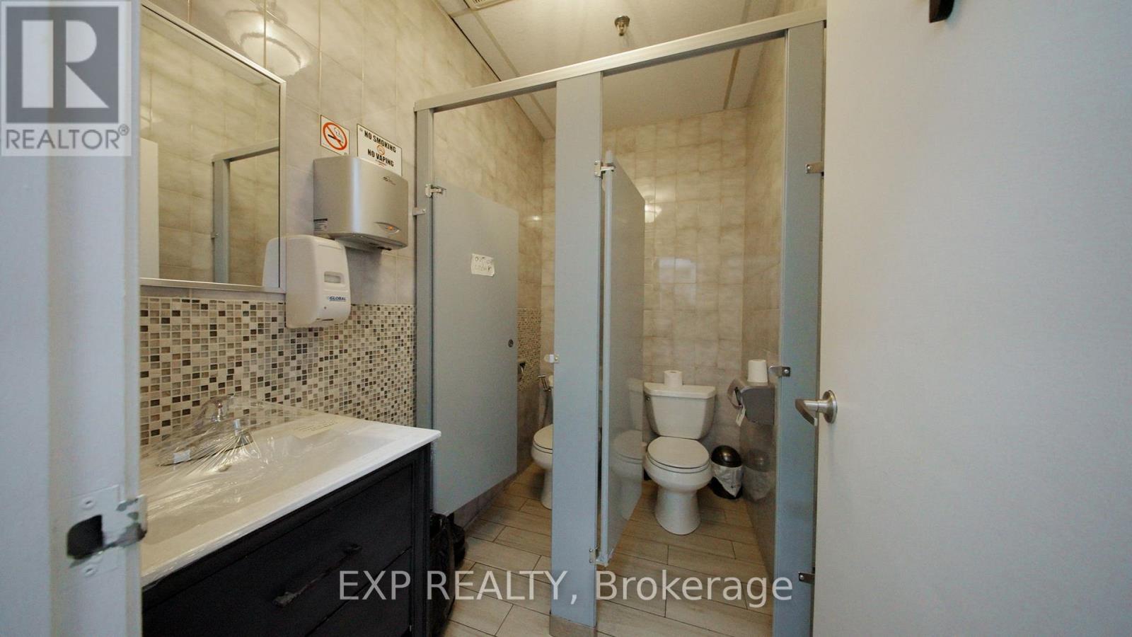 4 - 146 Citation Drive, Vaughan, Ontario L4K 2S8 - Photo 16 - N12549918