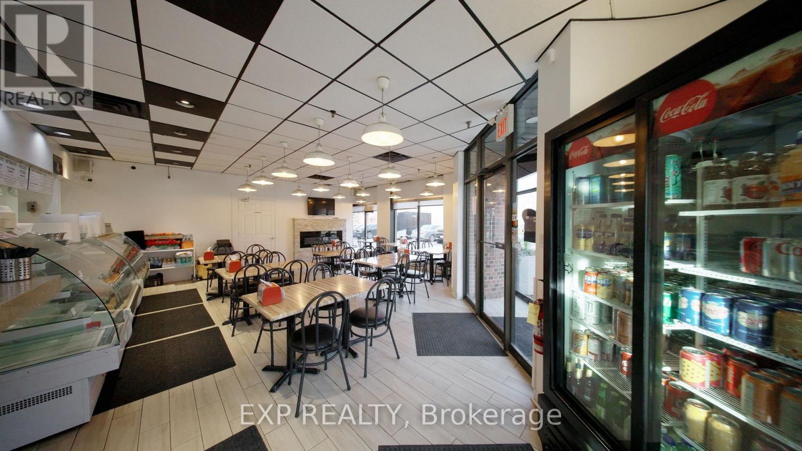 4 - 146 Citation Drive, Vaughan, Ontario L4K 2S8 - Photo 2 - N12549918