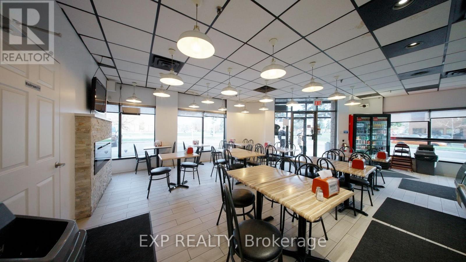 4 - 146 Citation Drive, Vaughan, Ontario L4K 2S8 - Photo 6 - N12549918