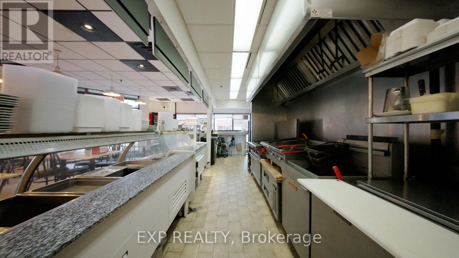 4 - 146 Citation Drive, Vaughan, Ontario L4K 2S8 - Photo 7 - N12549918