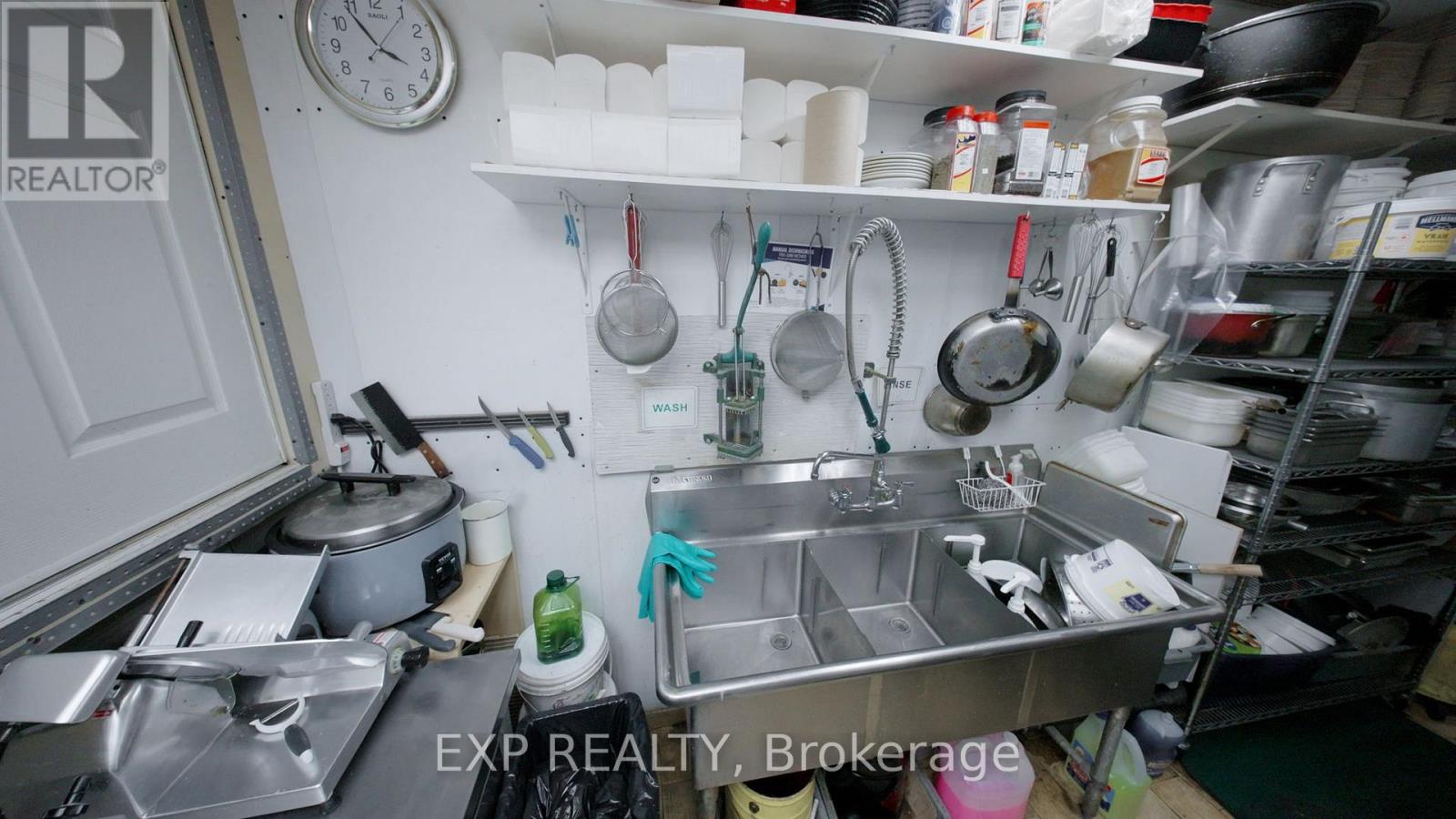 4 - 146 Citation Drive, Vaughan, Ontario L4K 2S8 - Photo 9 - N12549918