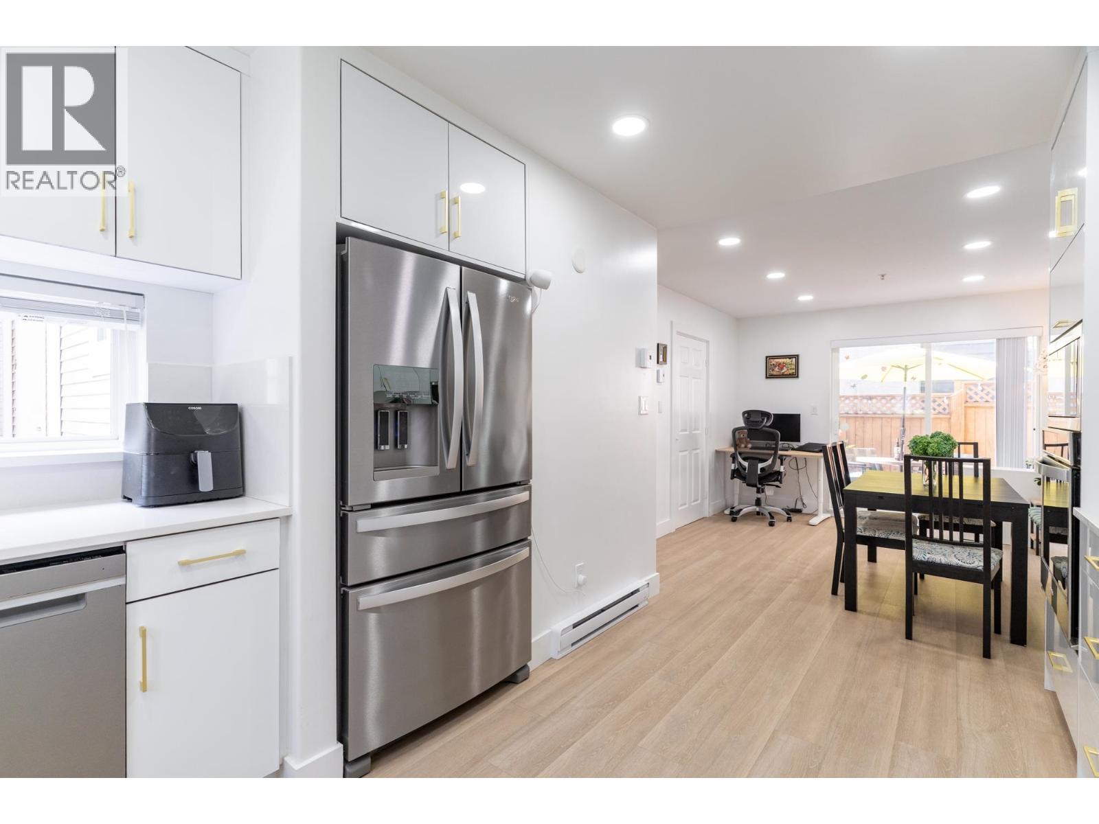 2 1233 W 16th Street, North Vancouver, British Columbia  V7P 1R5 - Photo 16 - R3058195