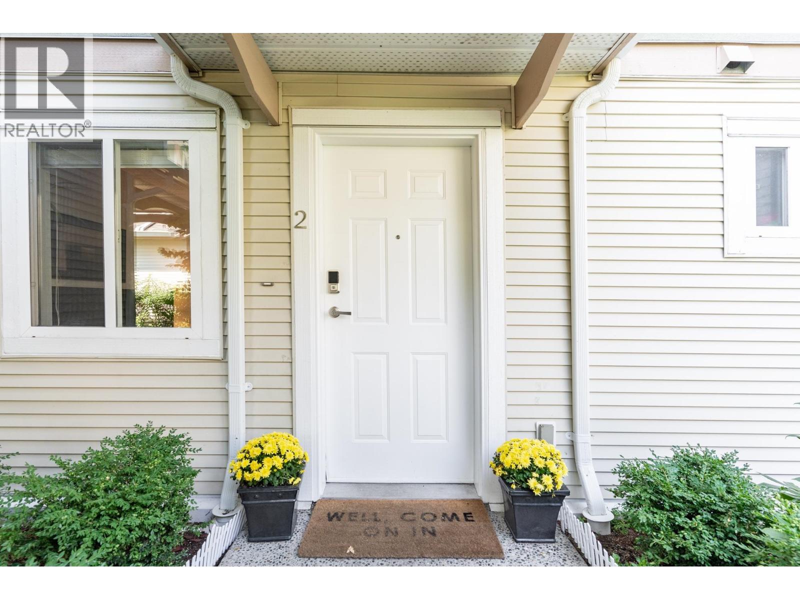 2 1233 W 16th Street, North Vancouver, British Columbia  V7P 1R5 - Photo 4 - R3058195