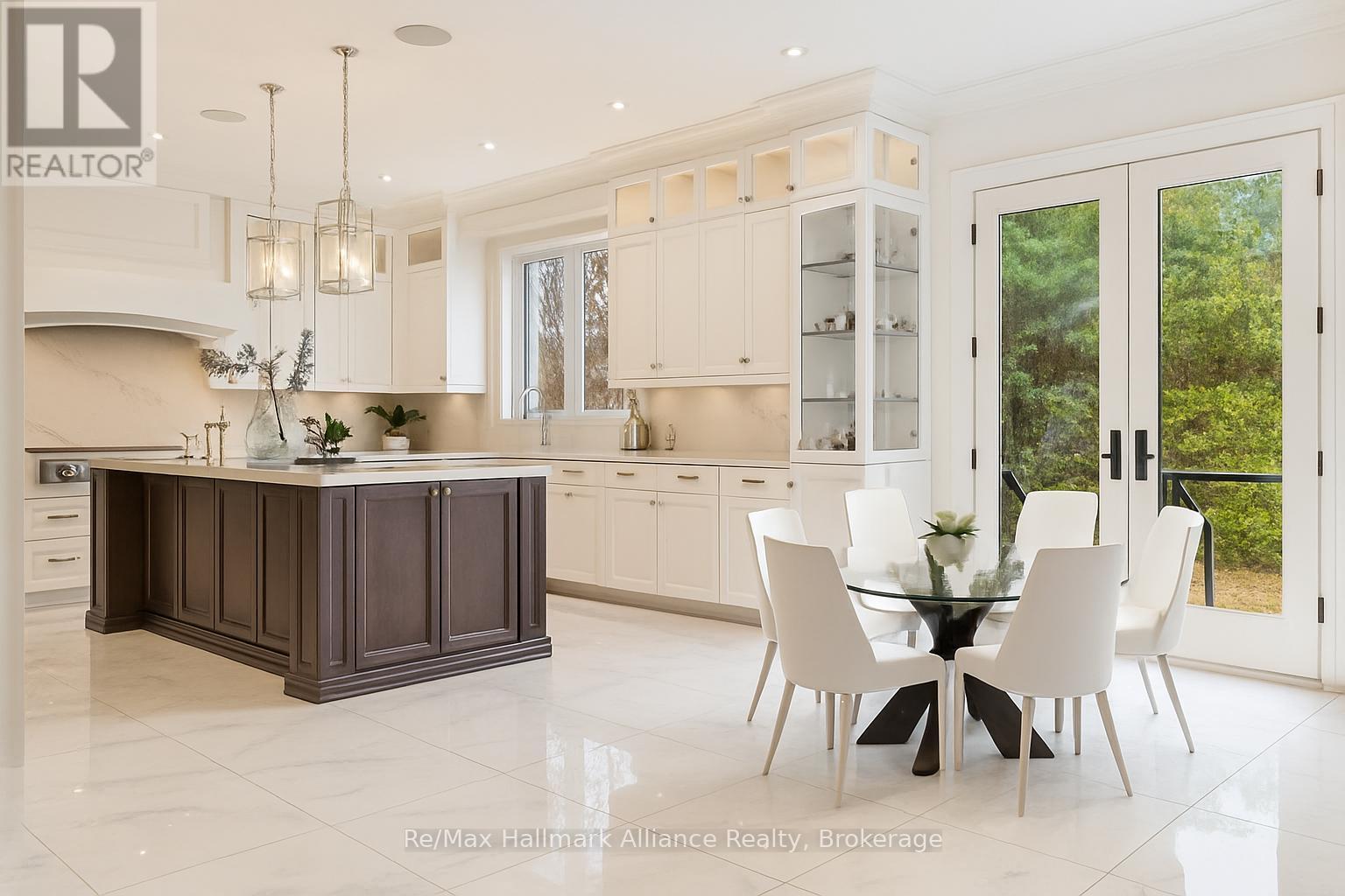 2032 Deramore Drive, Oakville, Ontario L6J 2P5 - Photo 11 - W12549952