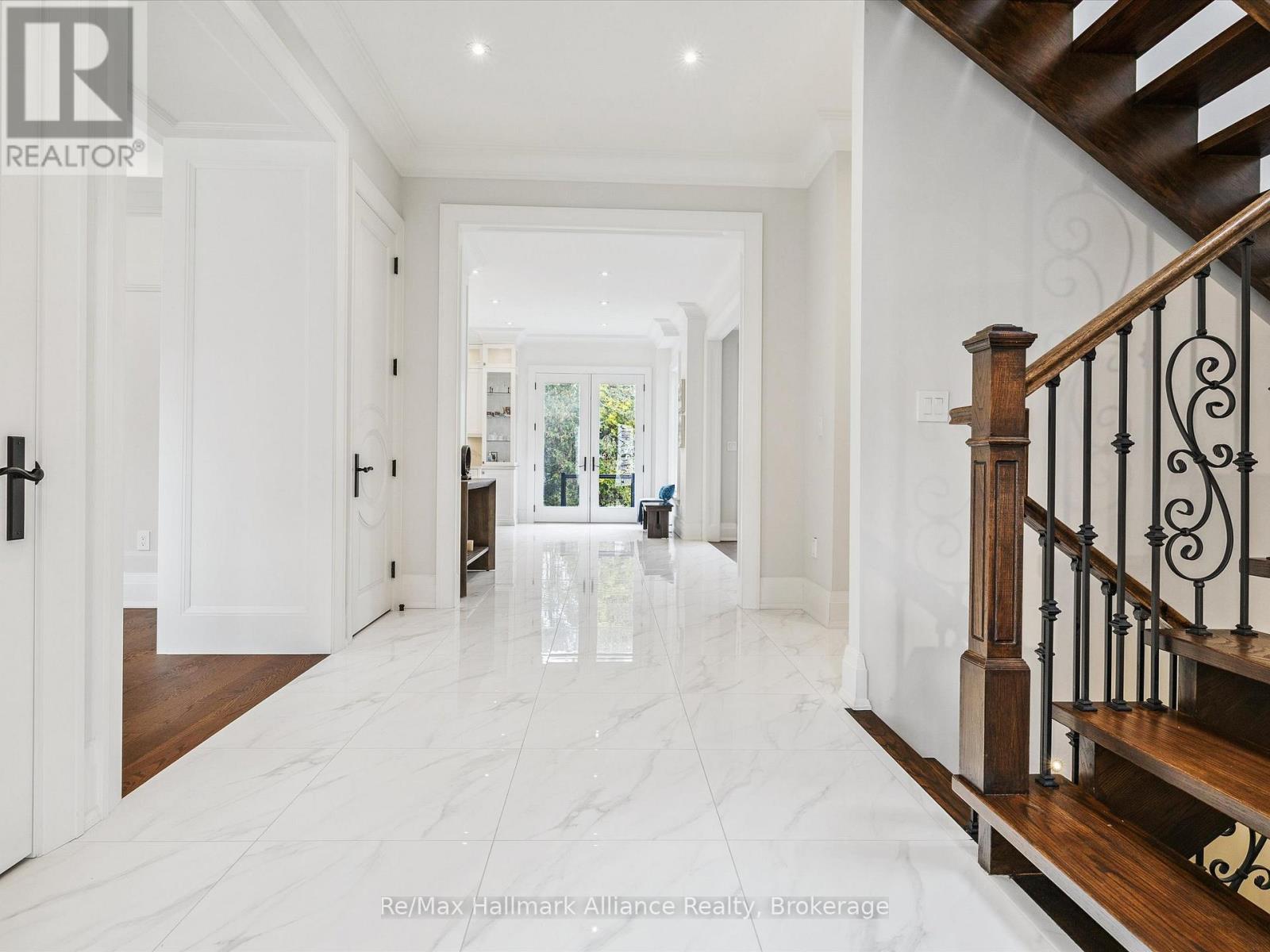 2032 Deramore Drive, Oakville, Ontario L6J 2P5 - Photo 19 - W12549952