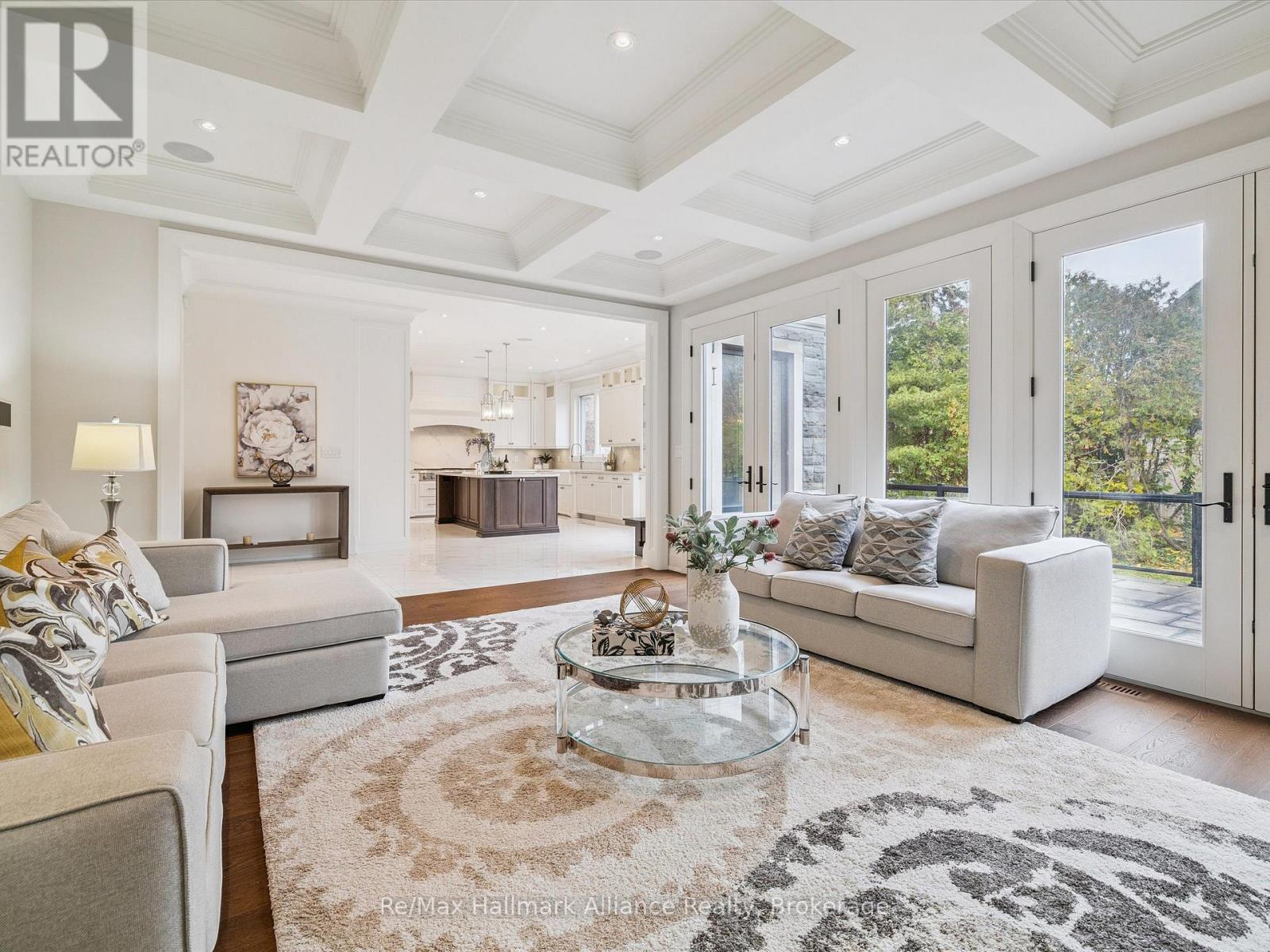 2032 Deramore Drive, Oakville, Ontario L6J 2P5 - Photo 9 - W12549952