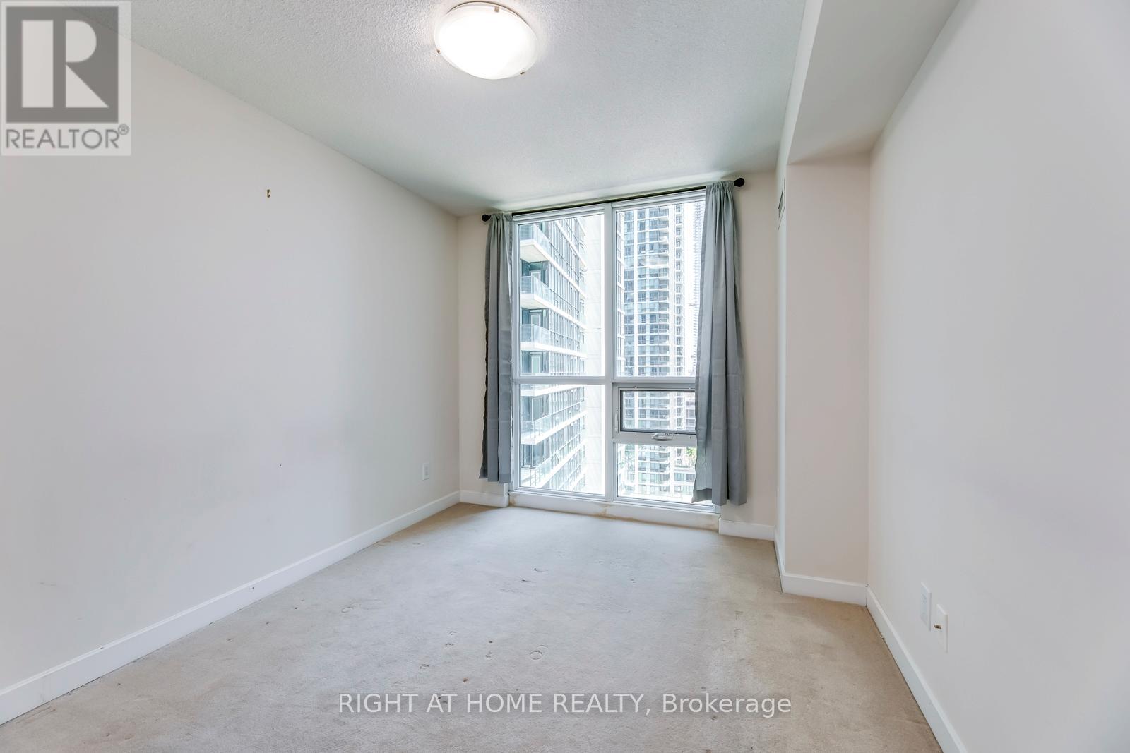 1405 - 33 Bay Street, Toronto, Ontario  M5J 2Z3 - Photo 13 - C12549938